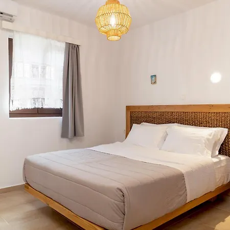 “Blue view” uphill 度假居 Naxos City