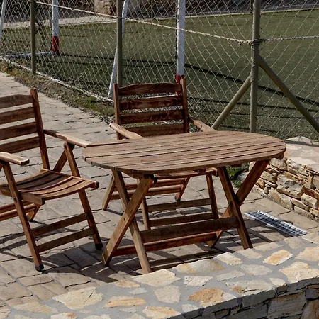 “Blue view” uphill Naxos City