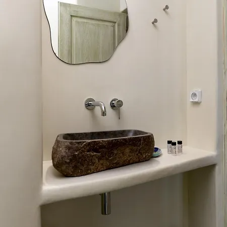 Holiday home “Blue view” uphill Naxos City