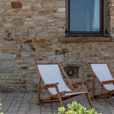 “Blue view” uphill Holiday home