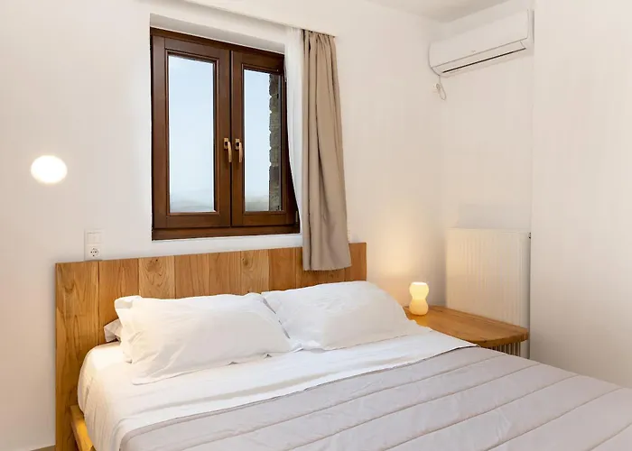 “Blue View” Uphill Naxos City